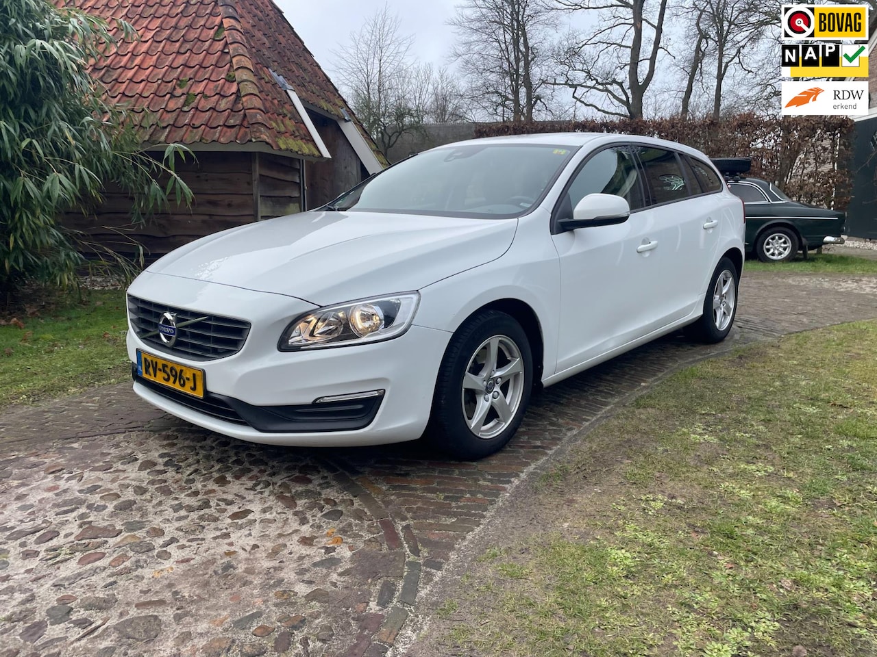 Volvo V60 - 1.5 T2 Polar-NL auto-NAVI-2 eigenaren- - AutoWereld.nl