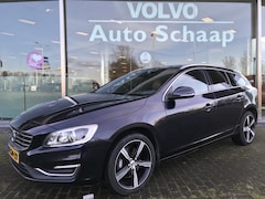 Volvo V60 - 2.0 D5 225 pk Summum Automaat | Rijklaar incl garantie | Trekhaak Standkachel Darktint Cam