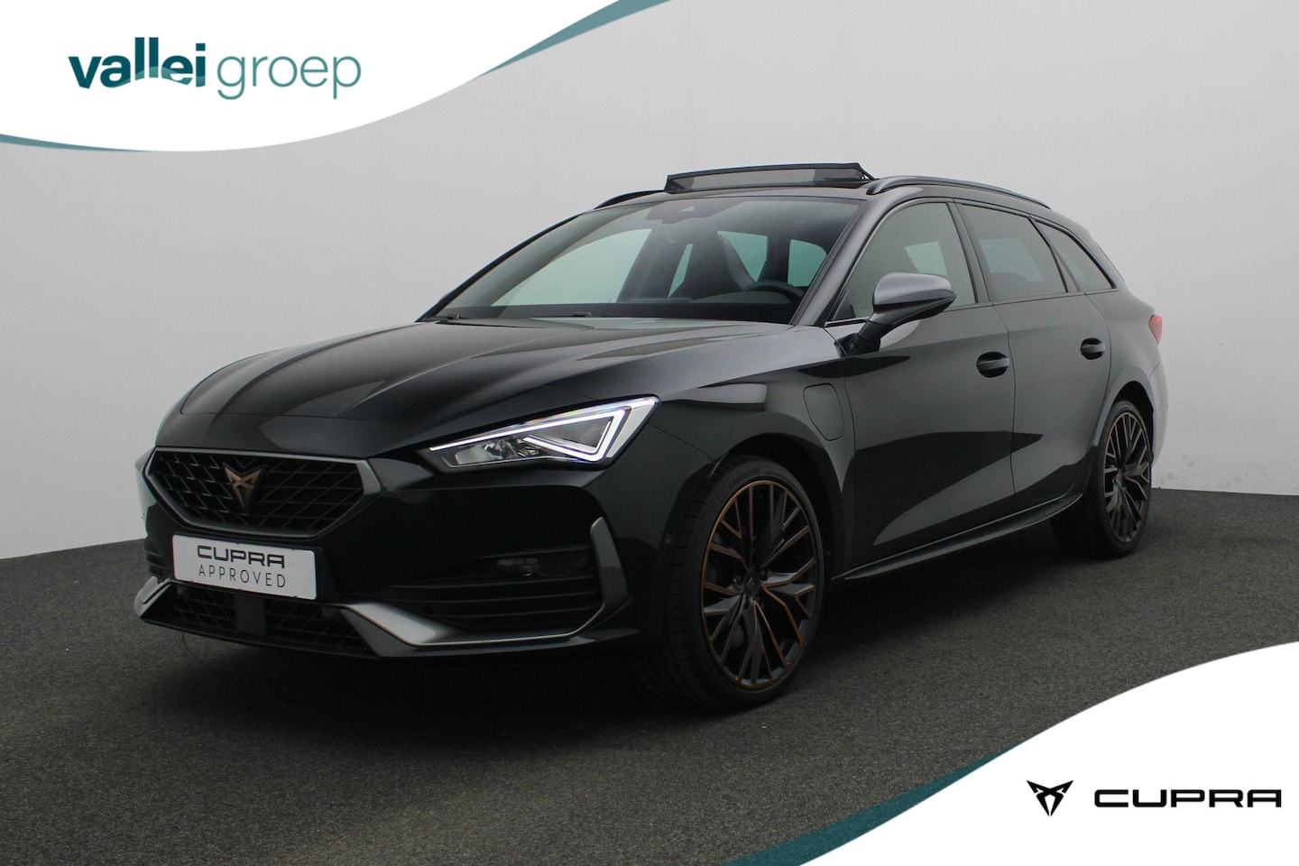 CUPRA Leon Sportstourer - 1.4 245PK DSG e-Hybrid VZ Business | Panoramadak | Supersport stuurwiel | Adaptief onderst - AutoWereld.nl