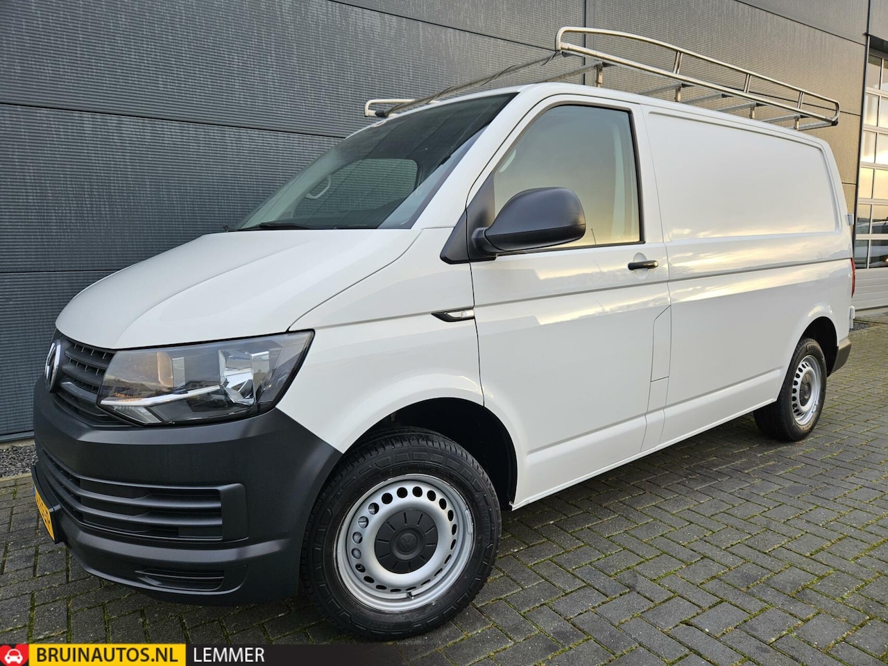 Volkswagen Transporter - 2.0 TDI L1H1 Airco RVS imperiaal 102 PK - AutoWereld.nl