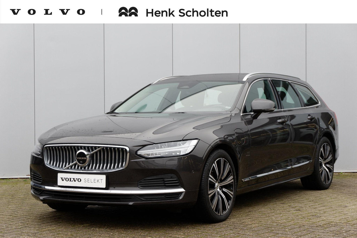 Volvo V90 - T6 AUT8 350PK Ultimate Bright, 360 Graden Camera, Luchtvering, Voorstoelen Met Massagefunc - AutoWereld.nl