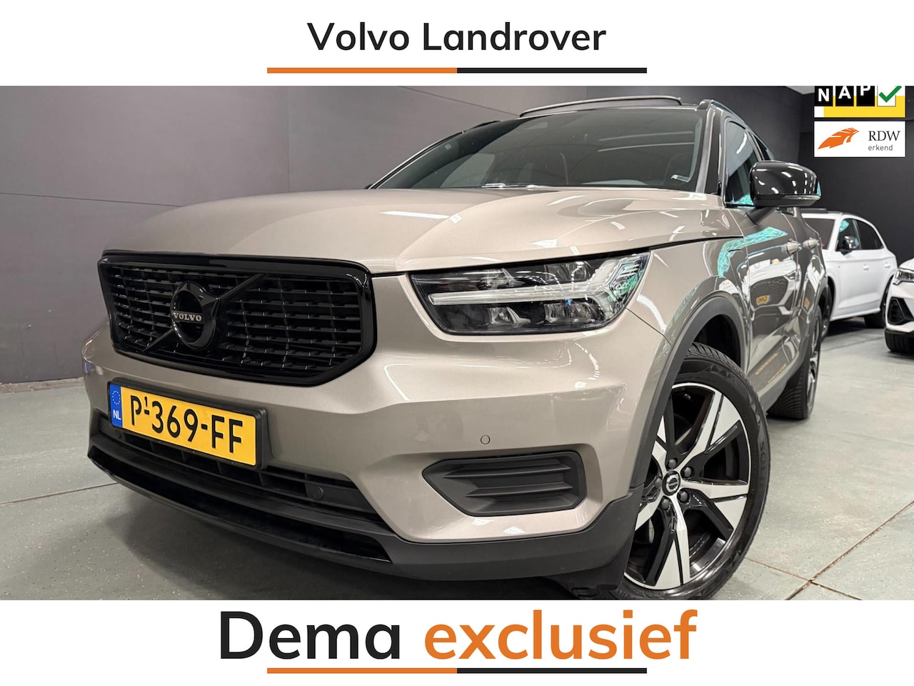 Volvo XC40 - 1.5 T4 Recharge R-Design BLACK-EDITION PANO/H&K/NAVI/CAM/DAB/CARPLAY/M-STOELEN/// - AutoWereld.nl