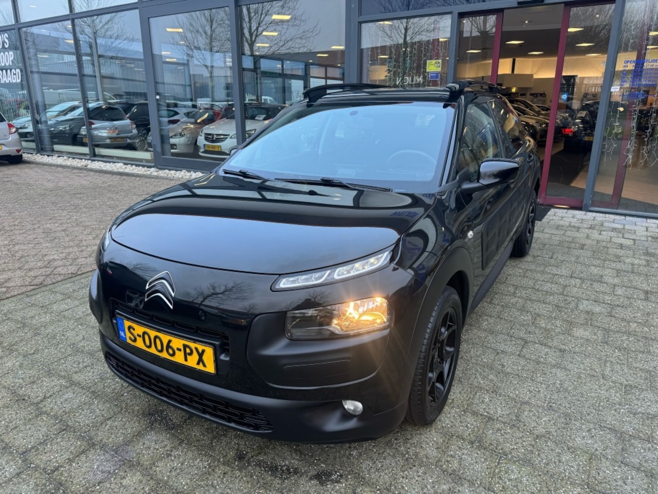 Citroën C4 Cactus - 1.2 PureT. Business NW. APK BJ 2017 !!! - AutoWereld.nl