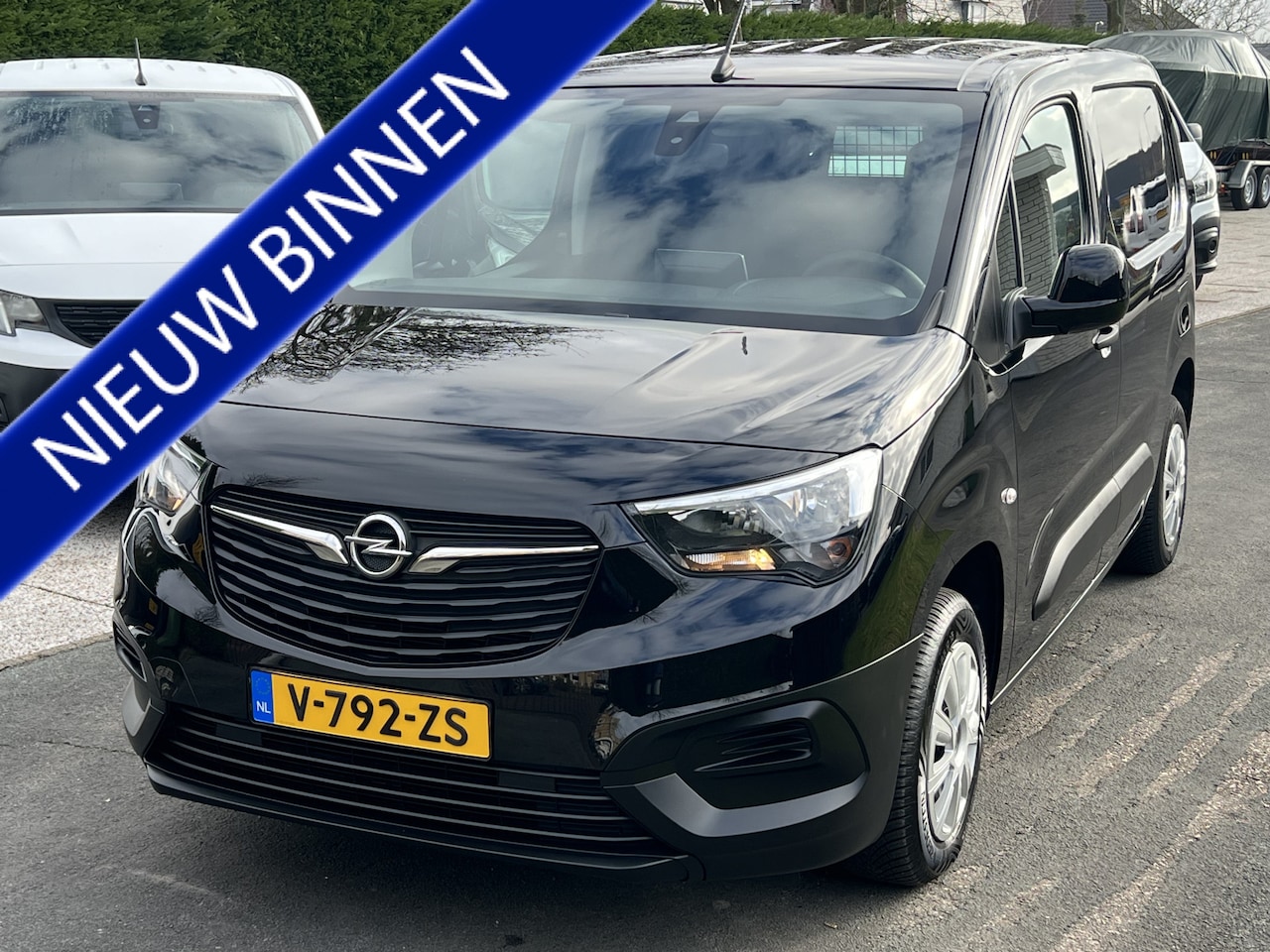 Opel Combo - 1.6D L1H1 Edition 1.6D L1H1 Edition - AutoWereld.nl