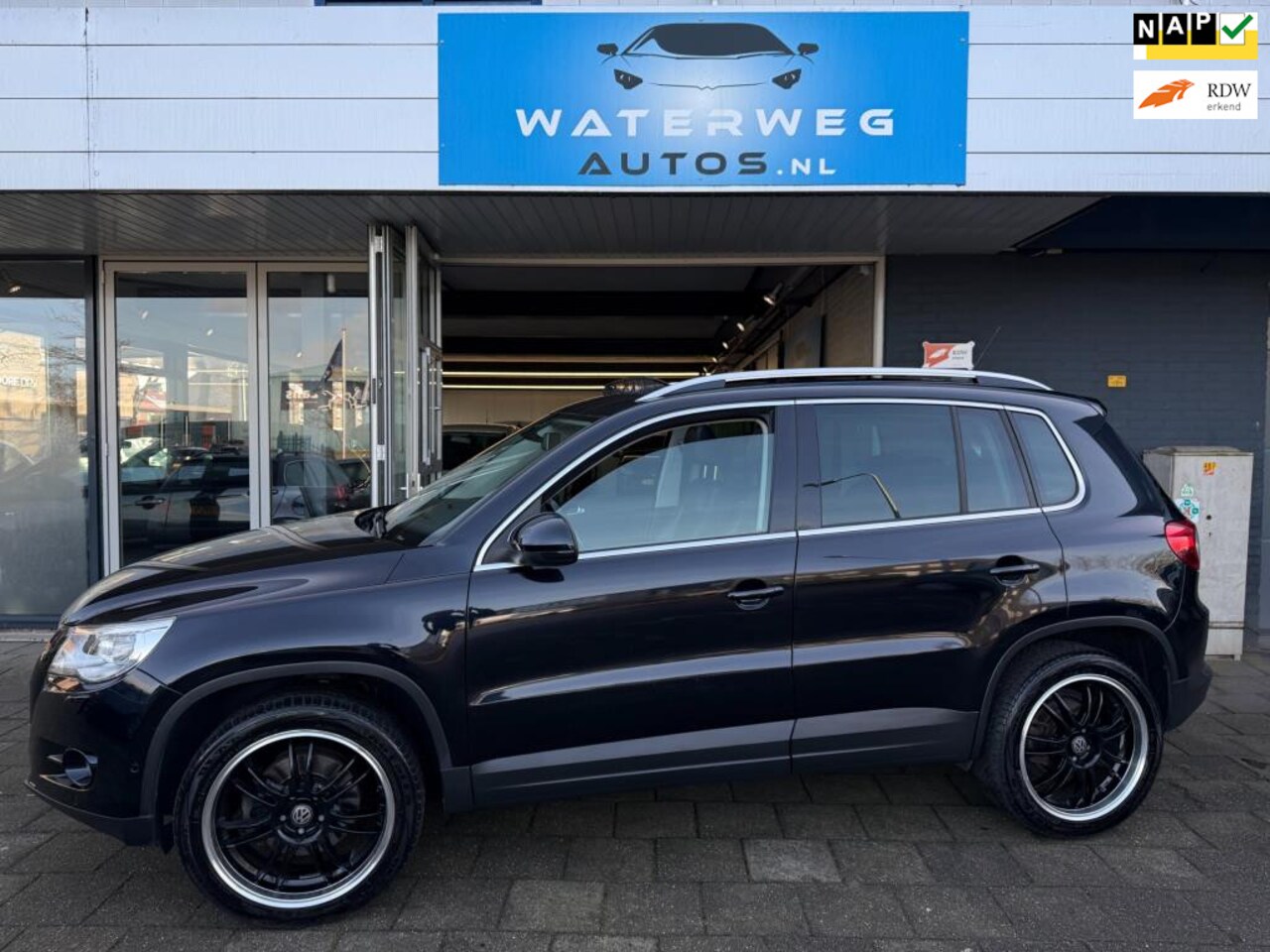 Volkswagen Tiguan - 2.0 TSI 4Motion PANO/NAV/CAM/ELEK.STOEL - AutoWereld.nl