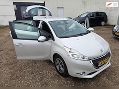 Peugeot 208 - 1.2 VTi Envy 5 DRS VOL OPTIES