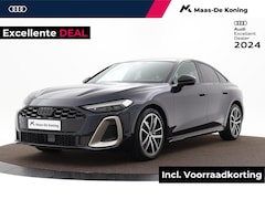 Audi A5 Limousine - edition one (B10) 35 TFSI 150 PK · Panorama-glasdak · Lederen bekleding