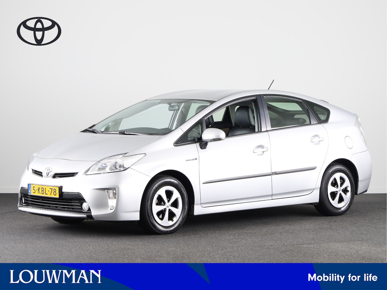 Toyota Prius - 1.8 Hybrid Comfort+ | Dealer onderhouden | 1ste Eigenaar | Navigatie | Trekhaak | Parkeers - AutoWereld.nl