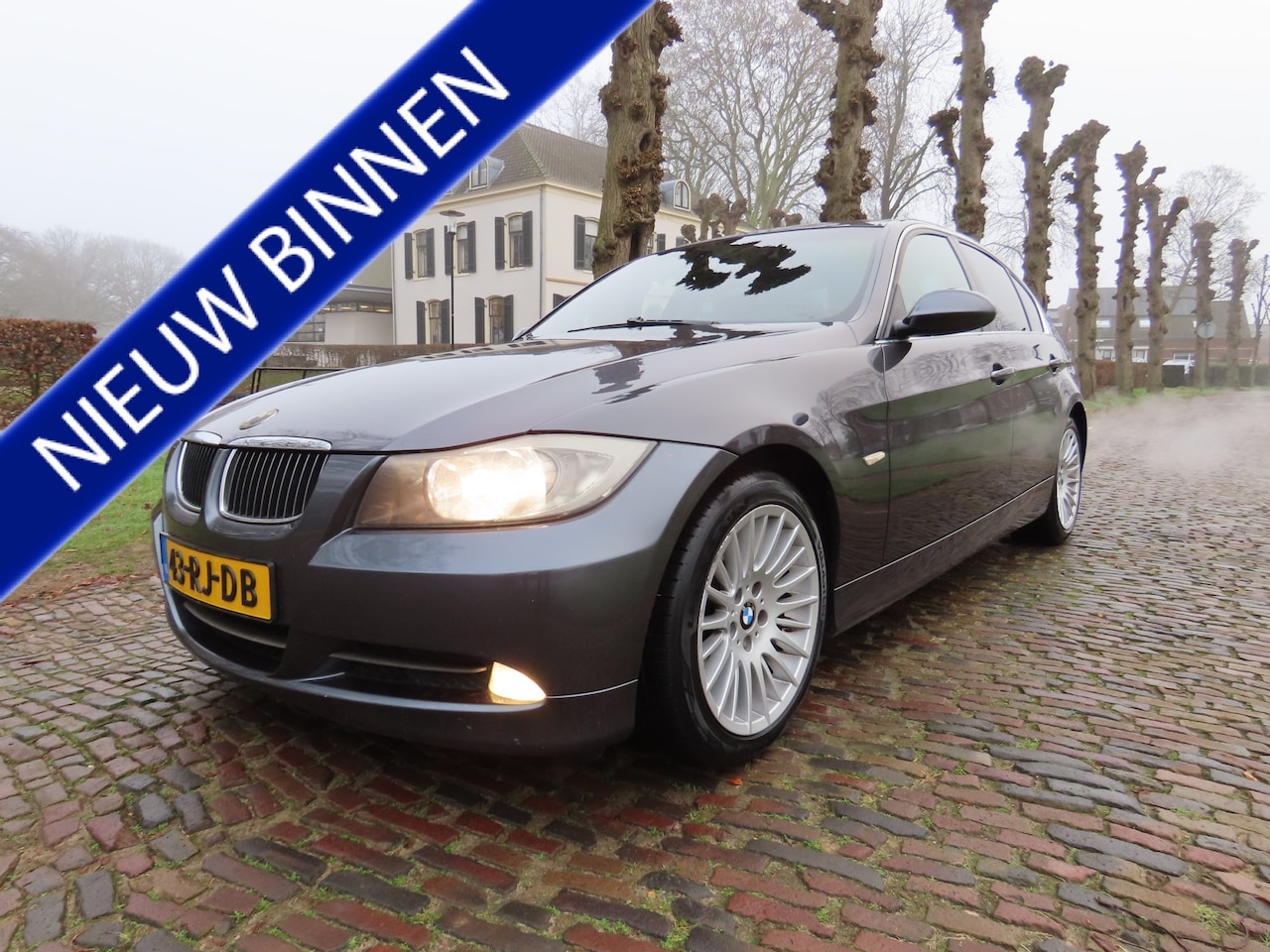 BMW 3-serie - 325i Dynamic Executive 218 PK!! Automaat Ecc Cruisecontrol Leer Sport Interieur Navigatie - AutoWereld.nl