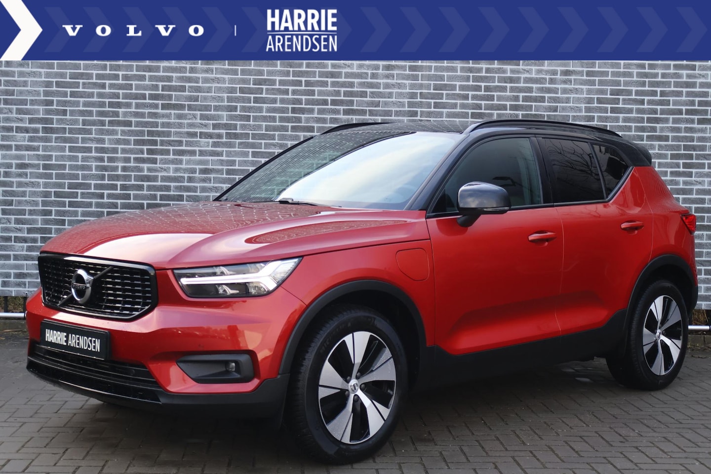 Volvo XC40 - 1.5 T4 Recharge R-Design Expression | Trekhaak | Adaptive cruise control | Standkachel | P - AutoWereld.nl