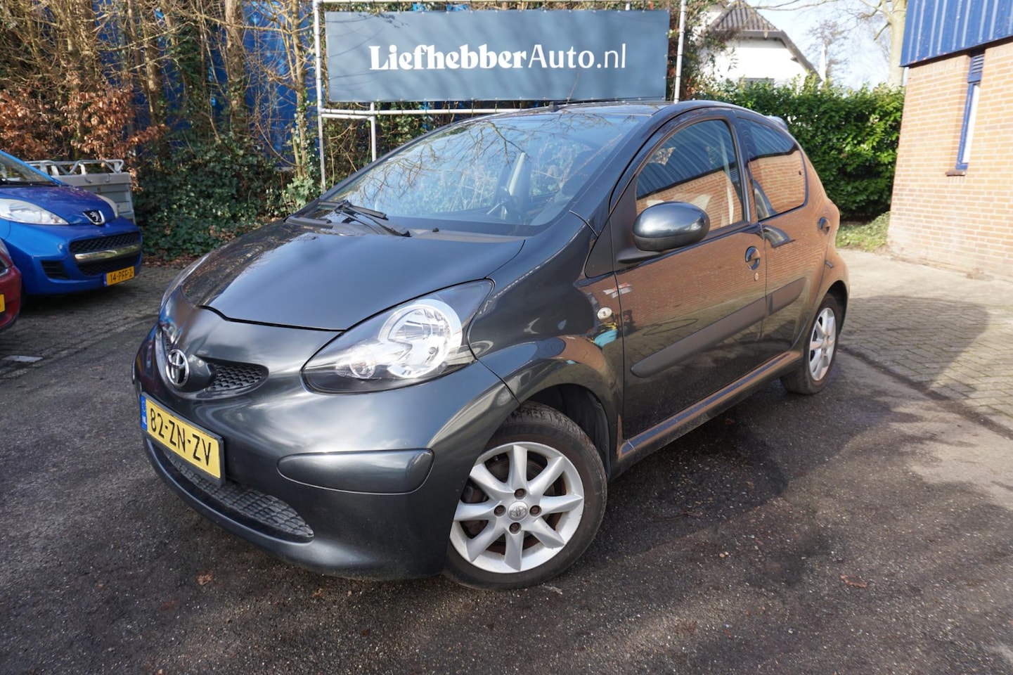 Toyota Aygo - 1.0-12V +/Airco /NAP/ LM Velgen/ Half Leder - AutoWereld.nl