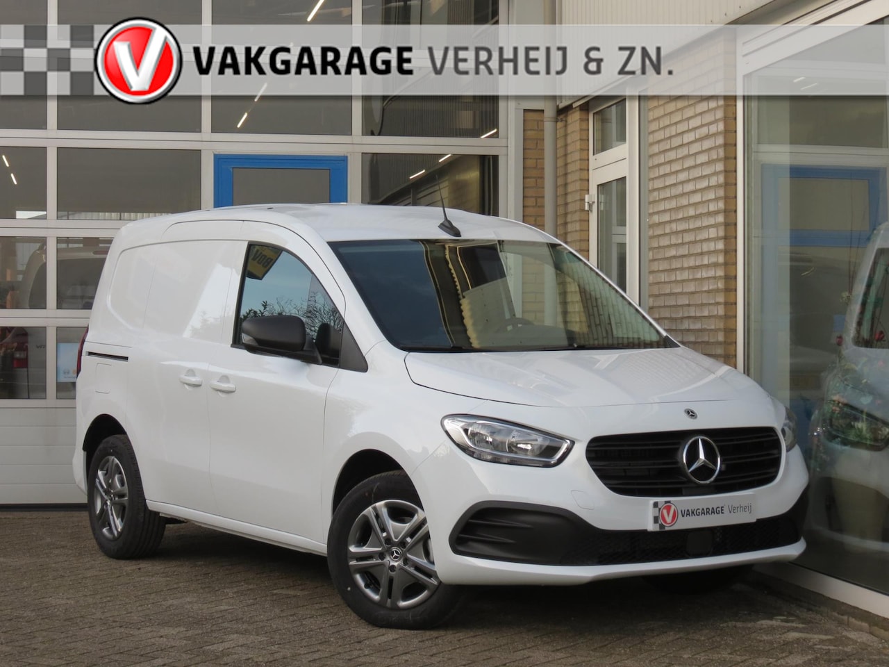 Mercedes-Benz Citan - 108 CDI PRO Camera|M-BUX|Car-Play|Cruise|DAB+|Airco|Schuifdeur - AutoWereld.nl