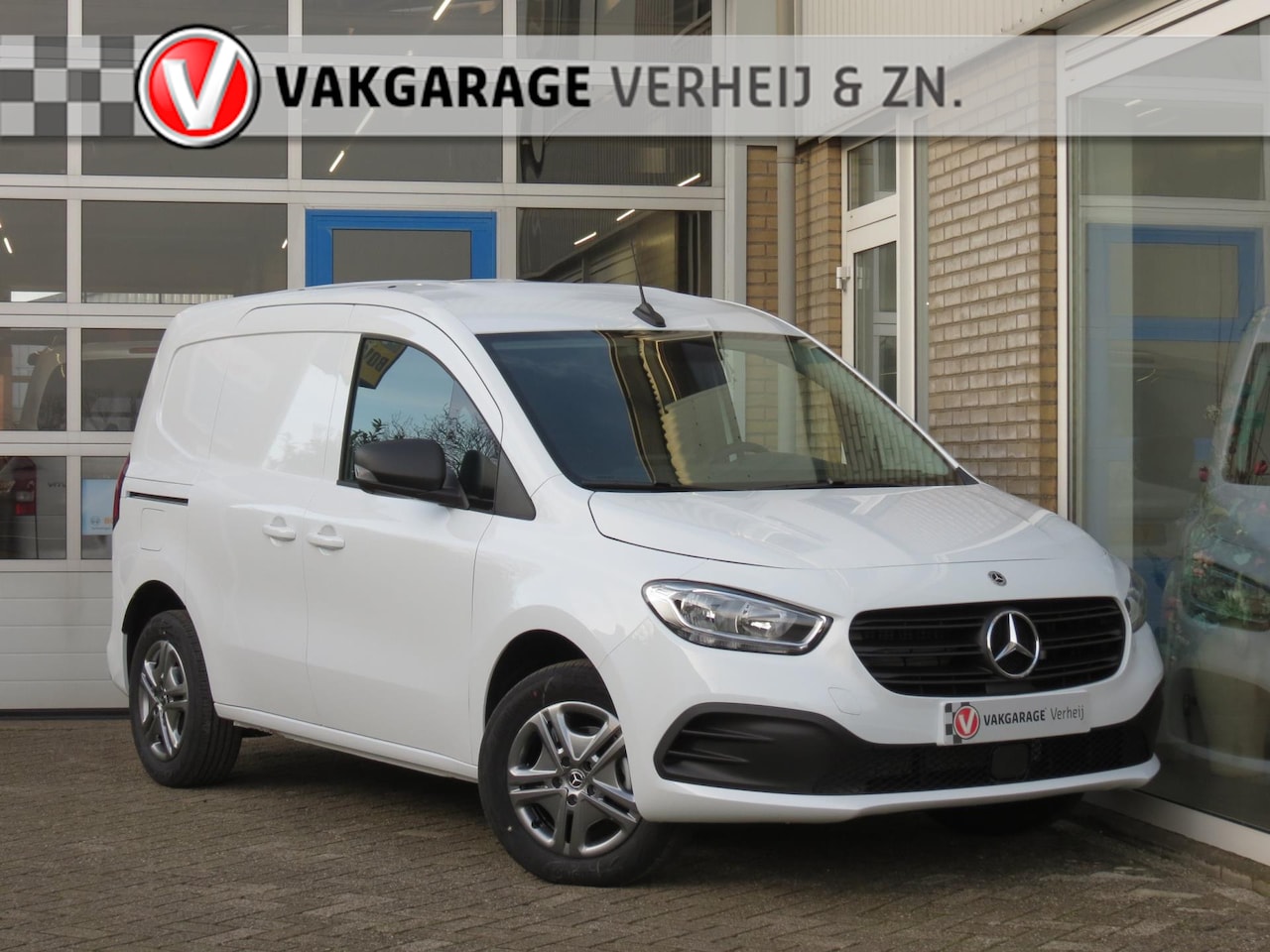 Mercedes-Benz Citan - 108 CDI L1 Pro Camera|M-BUX|Car-Play|Cruise|DAB+|Airco|Schuifdeur - AutoWereld.nl