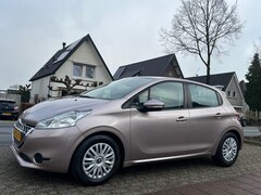 Peugeot 208 - 1.4 e-HDi Active AUTOMAAT navigatie NAP