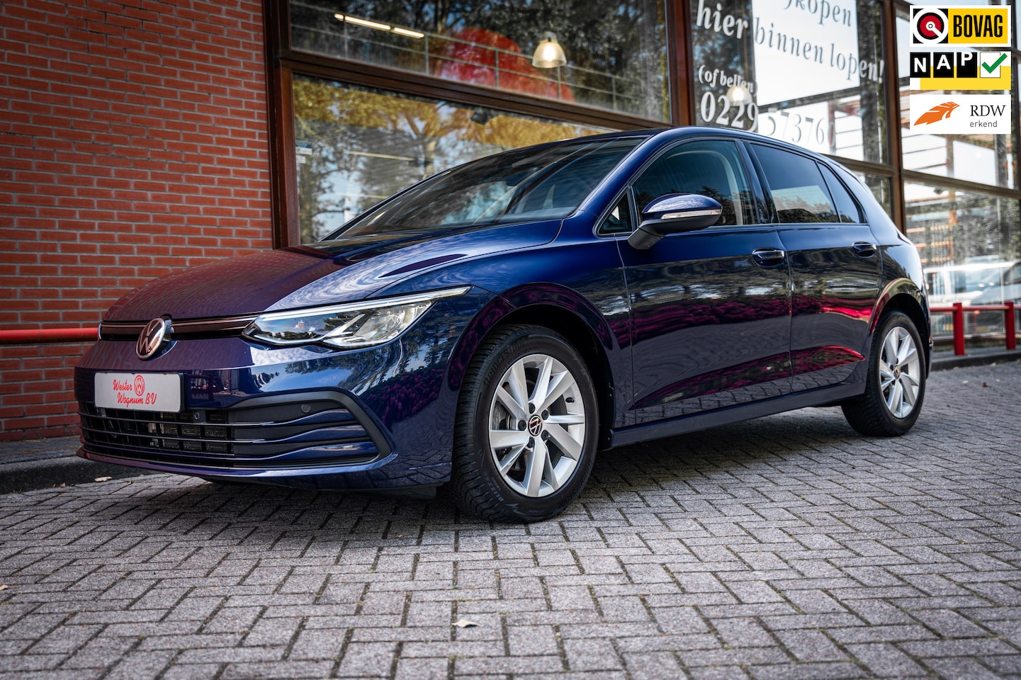 Volkswagen Golf - 1.5 TSI | Adaptive Cruise Control | App-Connect | Navigatie | Parkeer hulp | - AutoWereld.nl