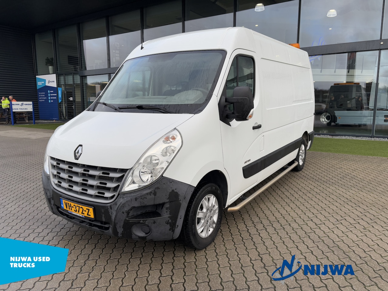 Renault Master - 125 L2H2 Zwaailampen + Trekhaak - AutoWereld.nl