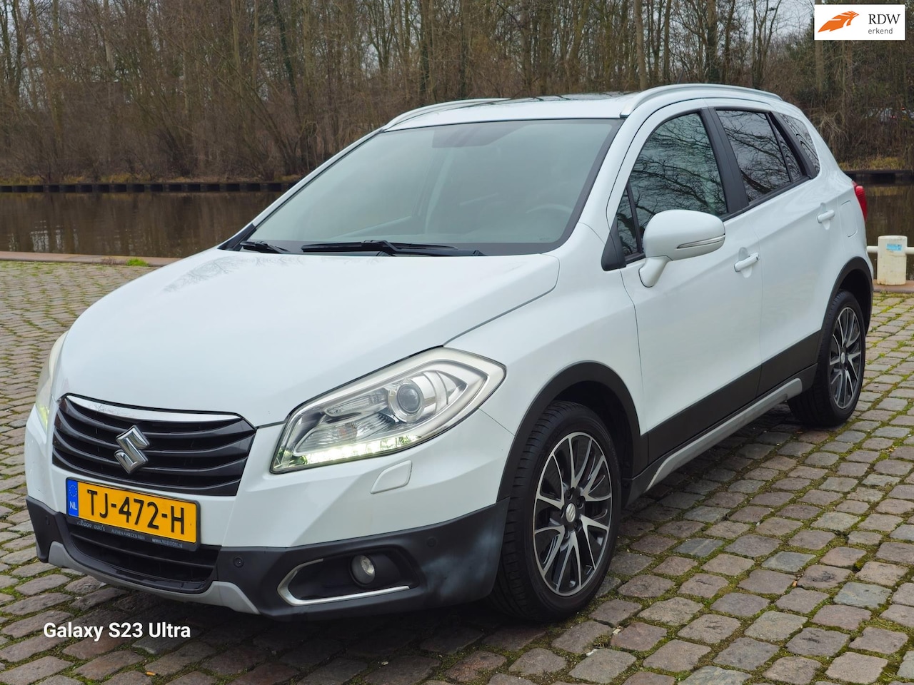 Suzuki SX4 S-Cross - 1.6 High Executive 1e eigenaar dealer onderhouden achteruit camera navigatie parkeer senso - AutoWereld.nl