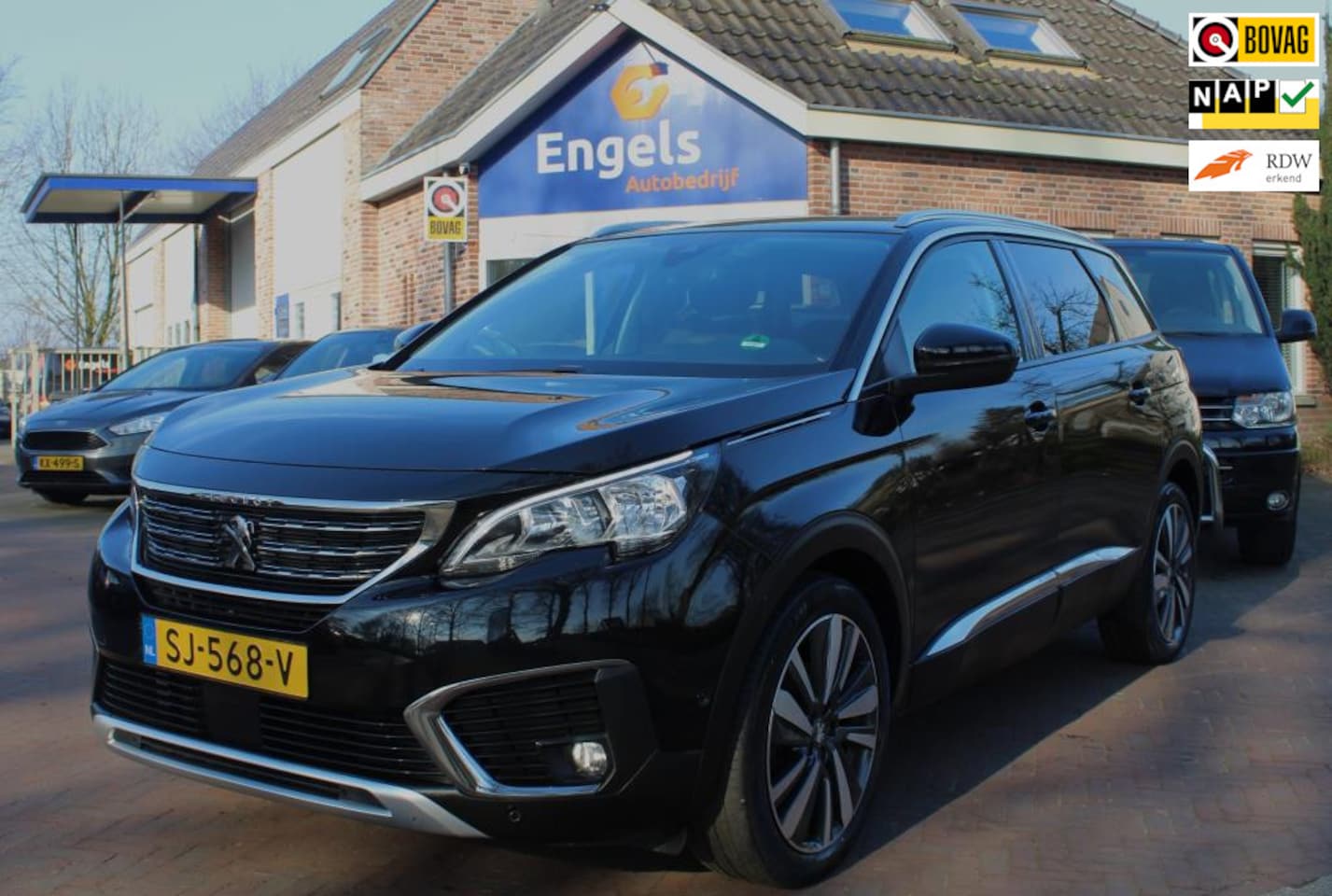 Peugeot 5008 - 1.2 PureTech Blue Lease Premium 1.2 PureTech Blue Lease Premium, DEALER ONDERHOUDEN EN EERSTE EIGENAAR - AutoWereld.nl