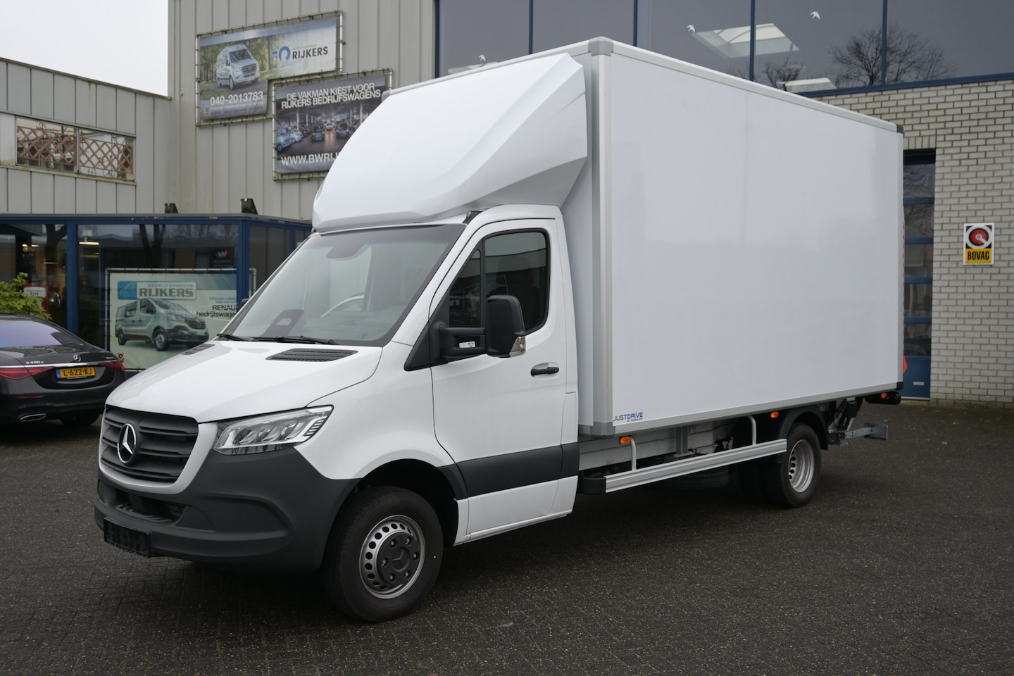 Mercedes-Benz Sprinter - 519 CDI L3 Bakwagen met Dhollandia laadklep BPM vrij 3500 kg trekgewicht, LED, Geveerde st - AutoWereld.nl