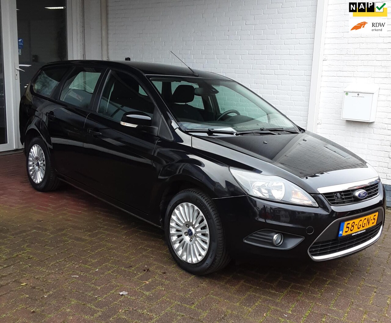 Ford Focus Wagon - 1.8 Titanium Flexi Fuel * NAVI / AIRCO / CRUISE CONTROL* - AutoWereld.nl