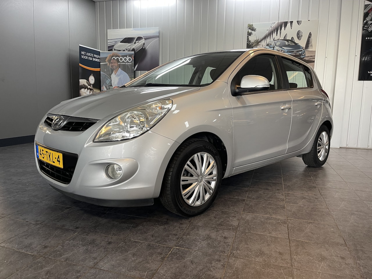 Hyundai i20 - 1.2i Plus Goed onderhouden, Climate control, - AutoWereld.nl