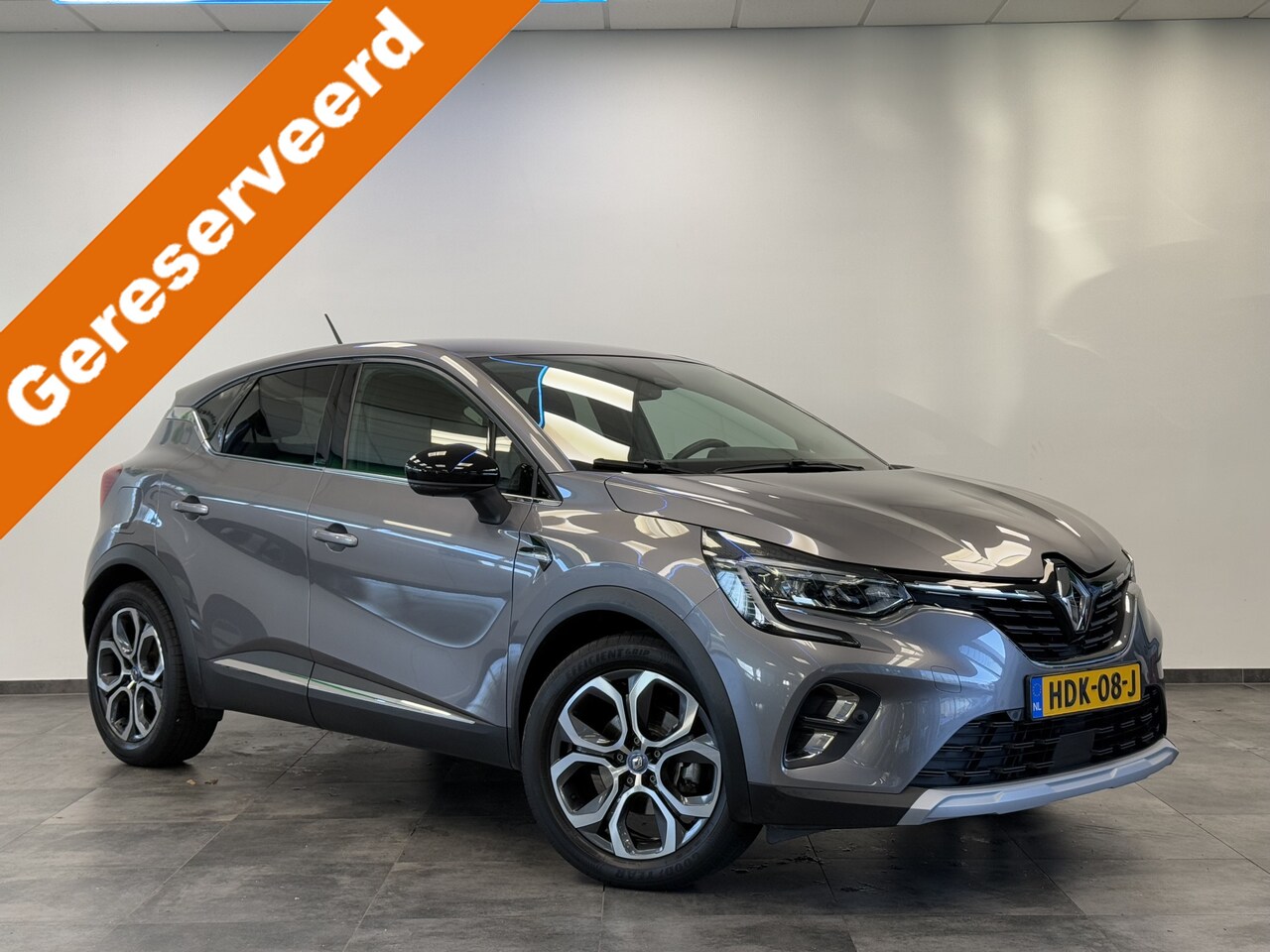 Renault Captur - 1.6 E-Tech Hybrid 145 Intens Navigatie Full-led 18'lmv 2 Jaar garantie mogelijk* ( vraag n - AutoWereld.nl