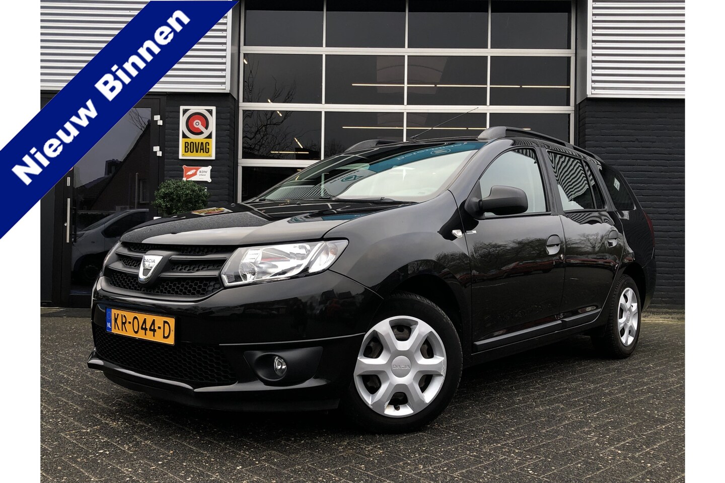 Dacia Logan MCV - 0.9 TCe S&S Robust, Airco, Radio, Trekhaak, NAP - AutoWereld.nl