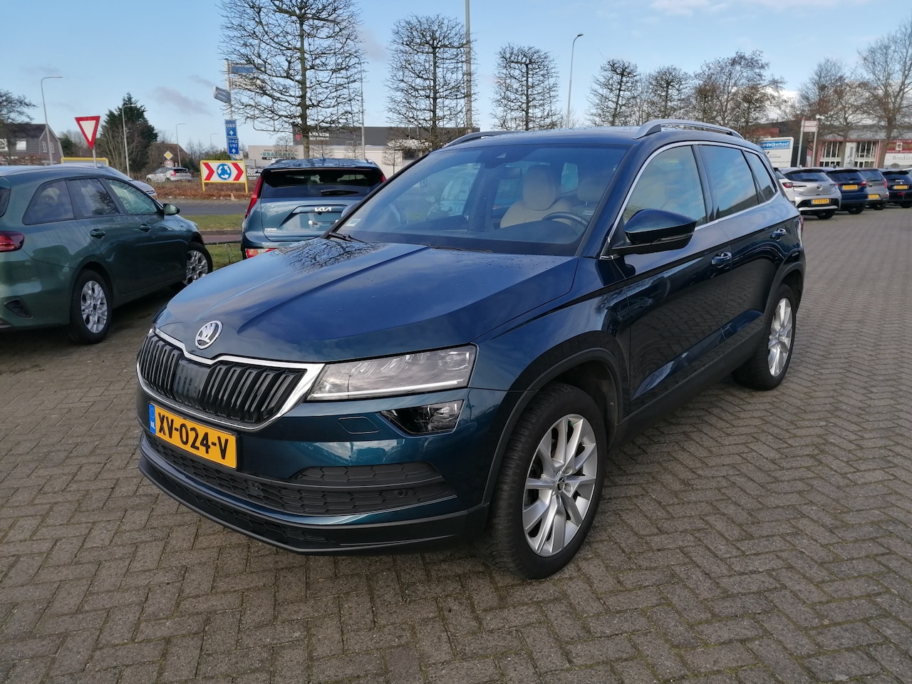 Skoda Karoq - 1.5 TSI ACT Style Business 1.5 TSI ACT Style Business - AutoWereld.nl