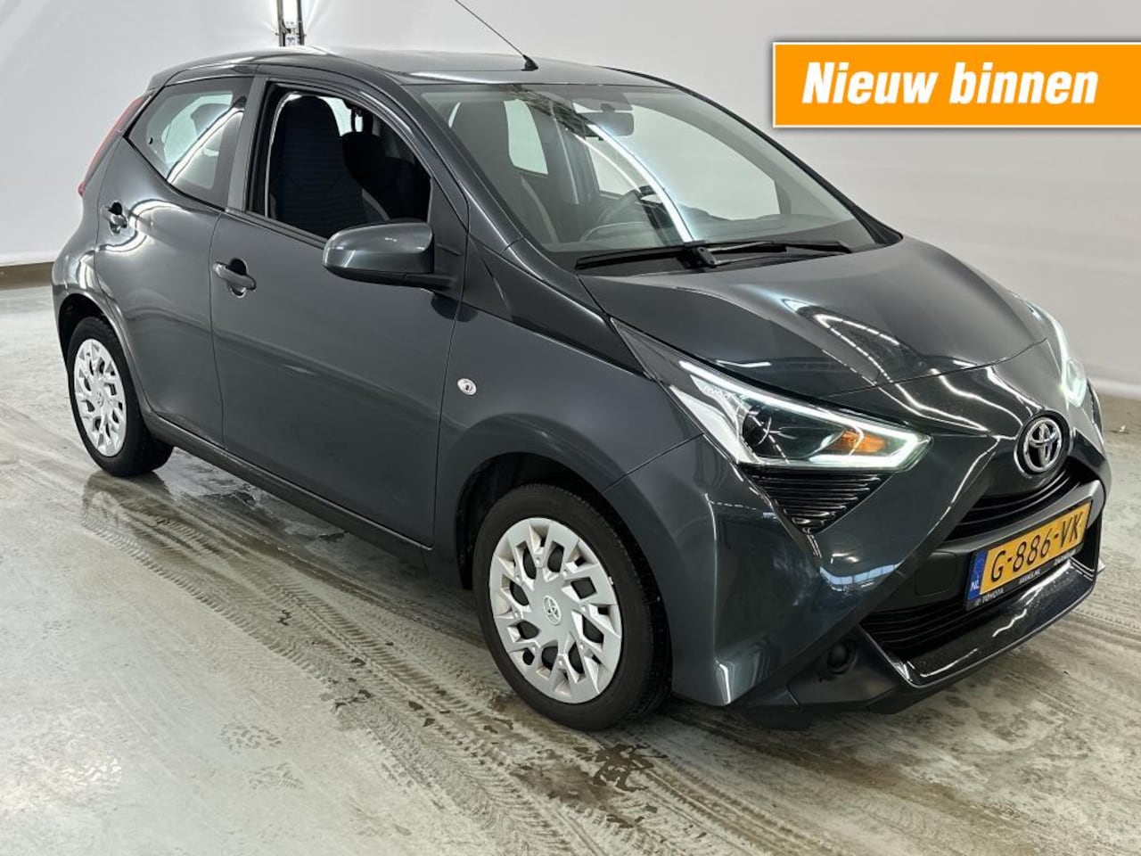 Toyota Aygo - 1.0 VVT-I X-PLAY LTD 5-DRS LUXE UITVOERING! - AutoWereld.nl