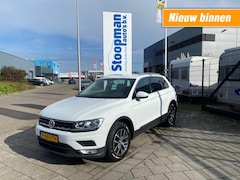 Volkswagen Tiguan - 1.4 TSI Comf.l. Bus. AUT. Clima Cruise Navi 101.781km