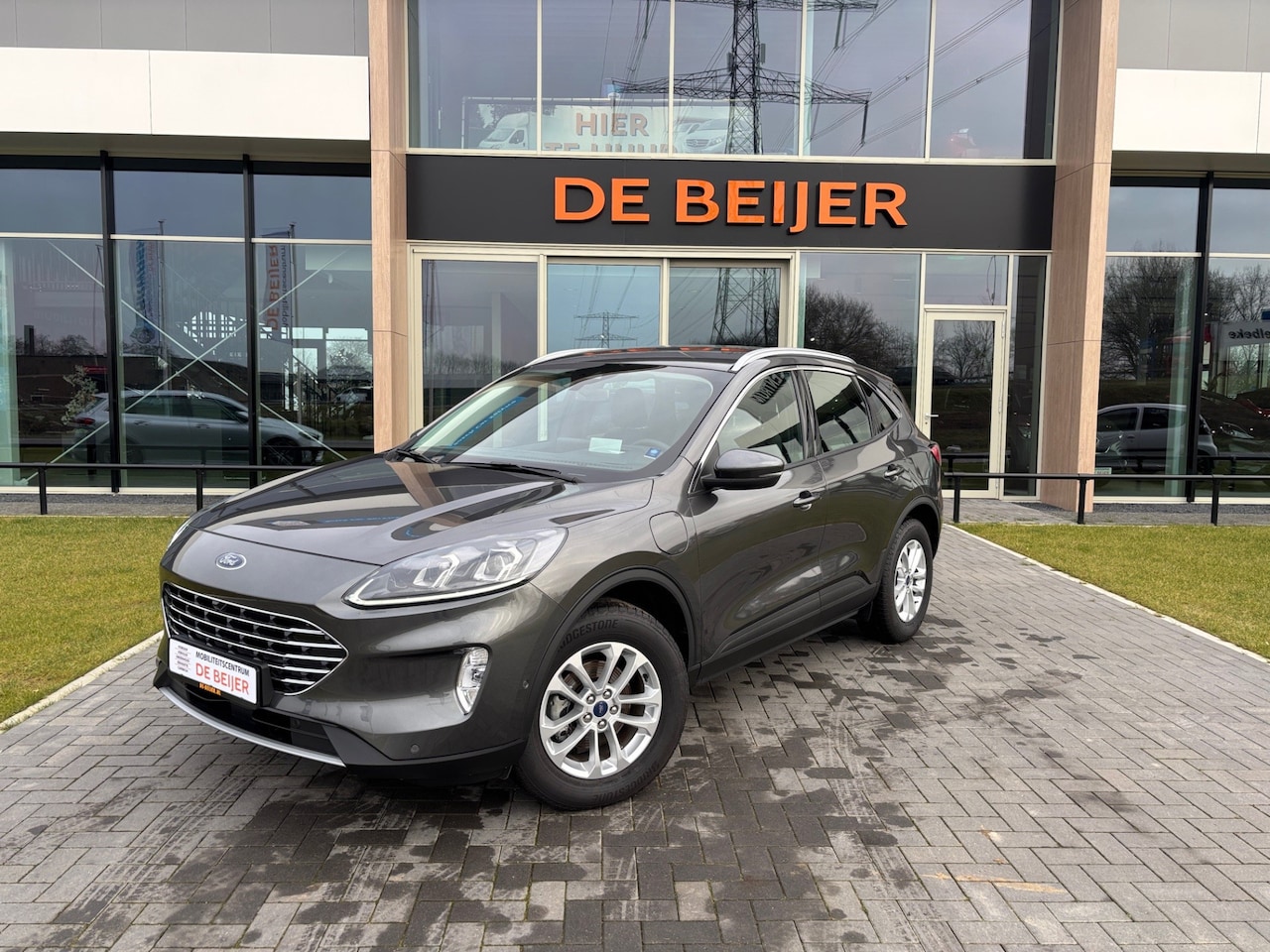 Ford Kuga - 2.5 PHEV Titanium X Camera l elektrische trekhaak l - AutoWereld.nl