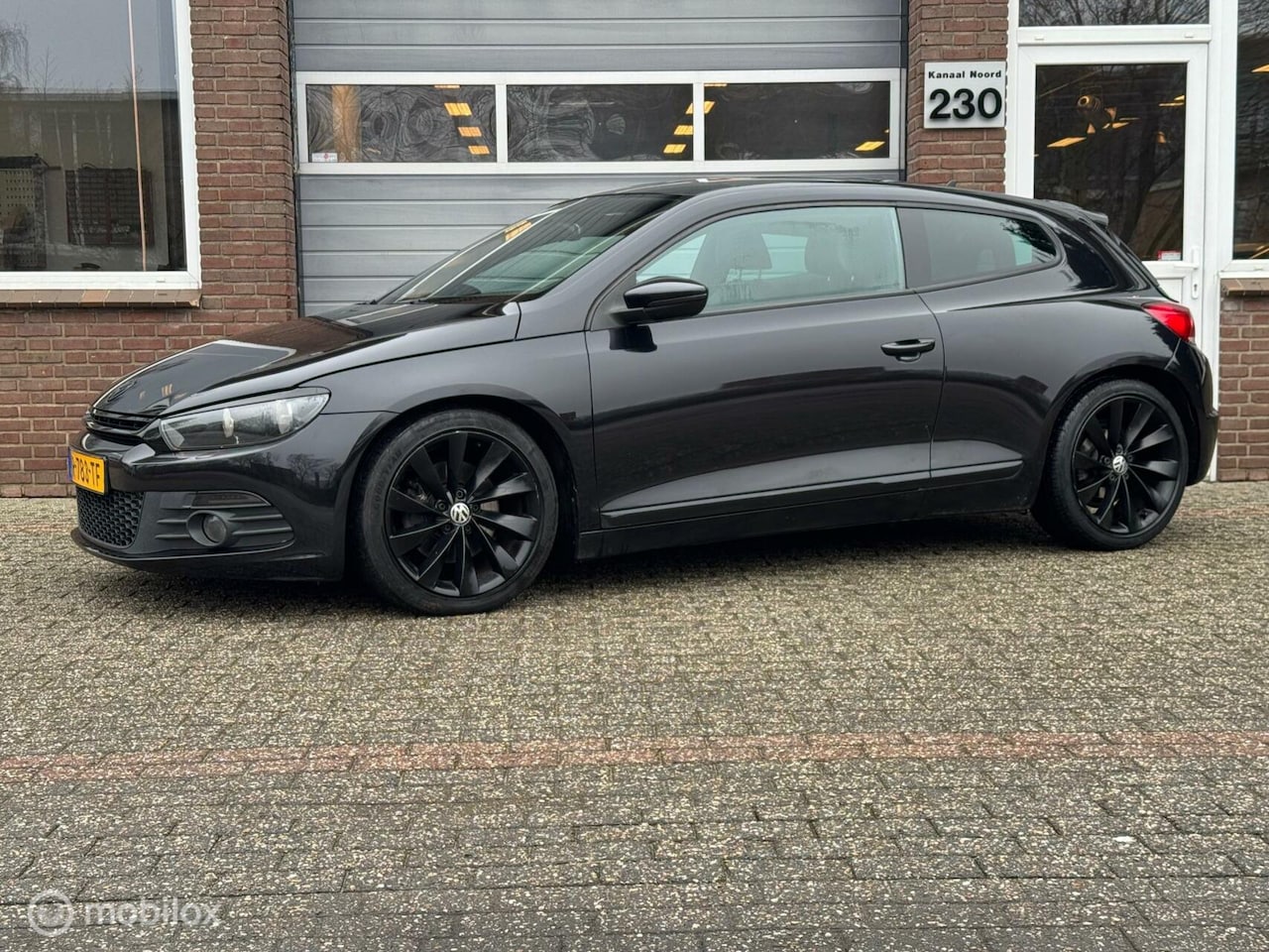 Volkswagen Scirocco - 2.0 TSI DSG LEDER/PANO/ECC-AIRCO/PDC - AutoWereld.nl