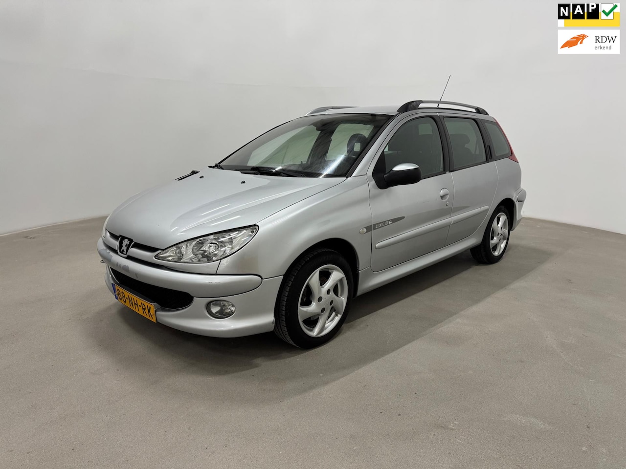 Peugeot 206 SW - 1.6-16V Griffe 1.6-16V Griffe - AutoWereld.nl