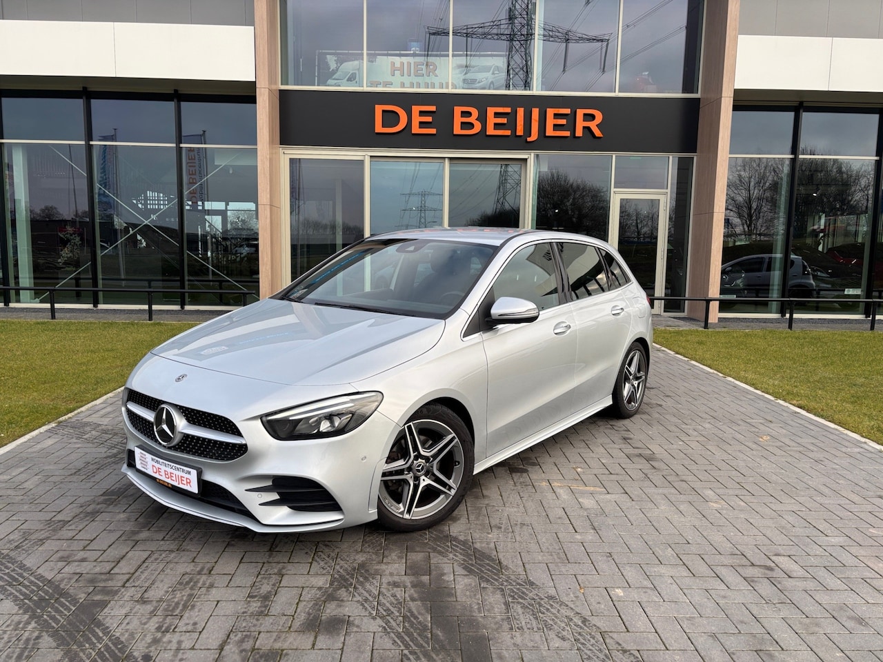 Mercedes-Benz B-klasse - 200 AMG-Line 136pk Trekhaak I Navi I Cruise - AutoWereld.nl