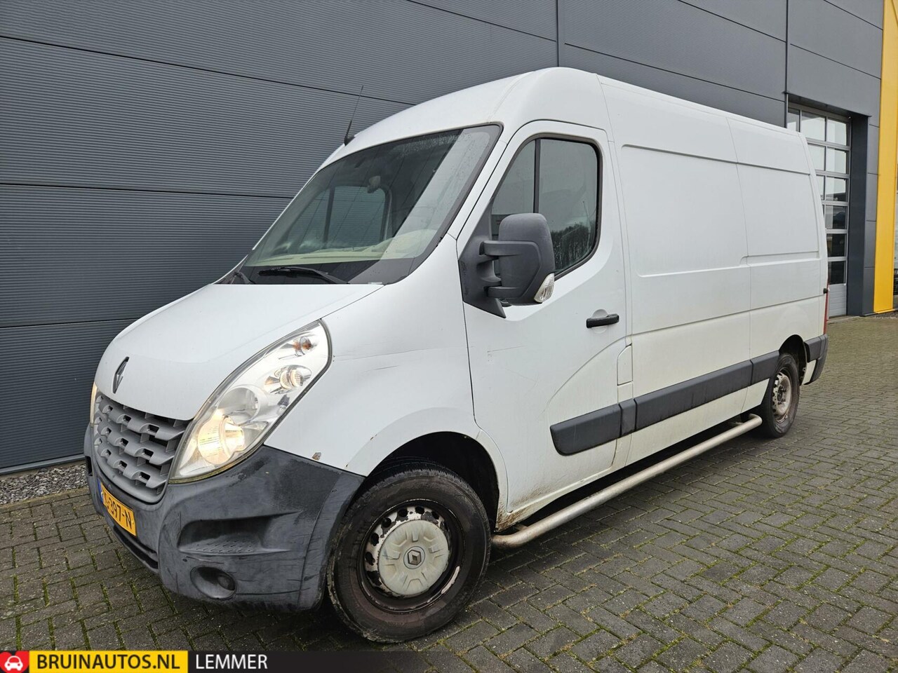 Renault Master - T33 2.3 dCi L2H2 Airco navi 100 PK ramen - AutoWereld.nl