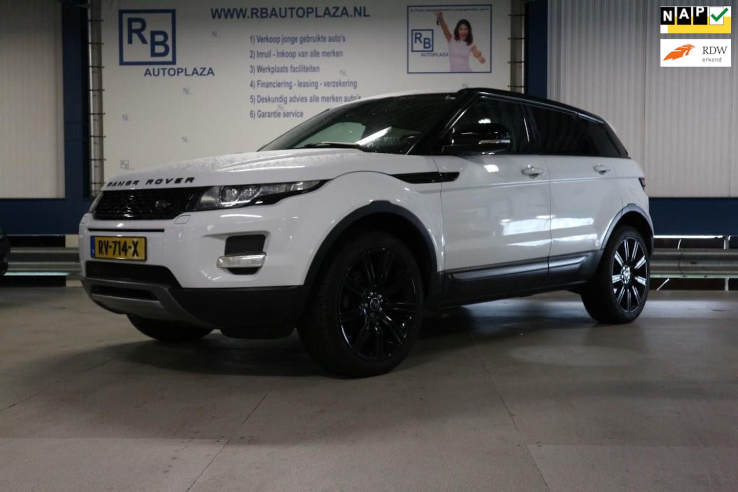 Land Rover Range Rover Evoque - 2.0 Si 4WD Prestige / BLACK + WHITE PACK ! ! ! - AutoWereld.nl