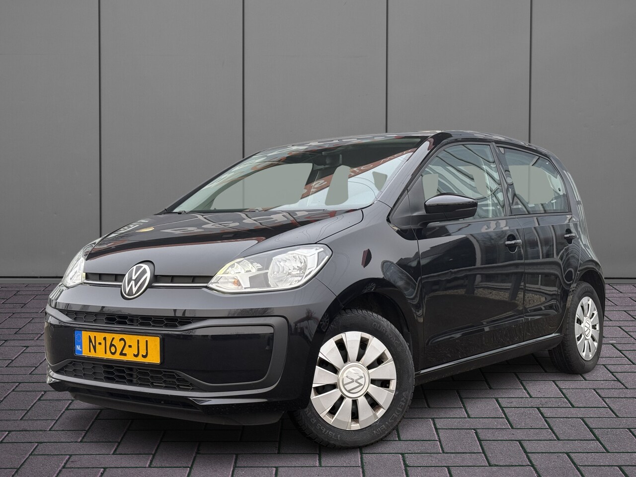 Volkswagen Up! - 1.0 | NL-auto | LED | Airco | DAB | Lane ass. - AutoWereld.nl