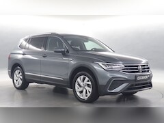 Volkswagen Tiguan Allspace - 1.5 TSI 150pk Life Business 7p. DSG / Navigatie / Stoel+Stuurverwarming / Camera / Trekhaa