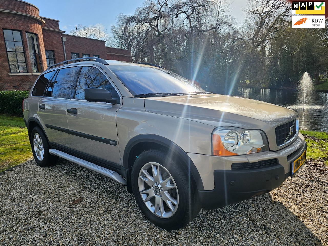 Volvo XC90 - 2.5 T Exclusive 70.000km 7-persoons/TREKHAAK - AutoWereld.nl