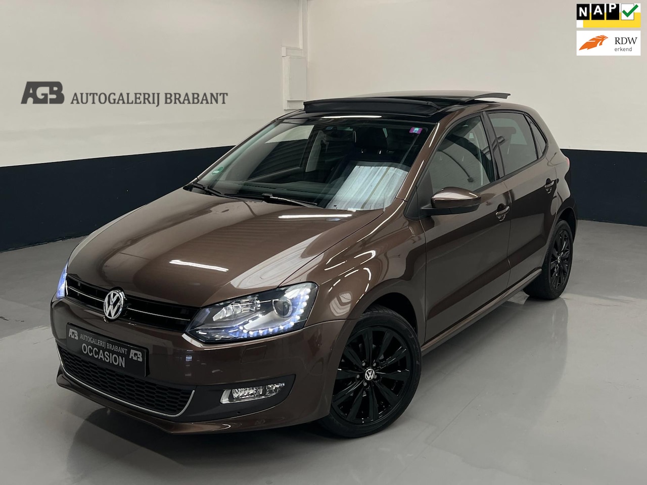 Volkswagen Polo - 1.2 TSI Highline Automaat/Pano/Led - AutoWereld.nl