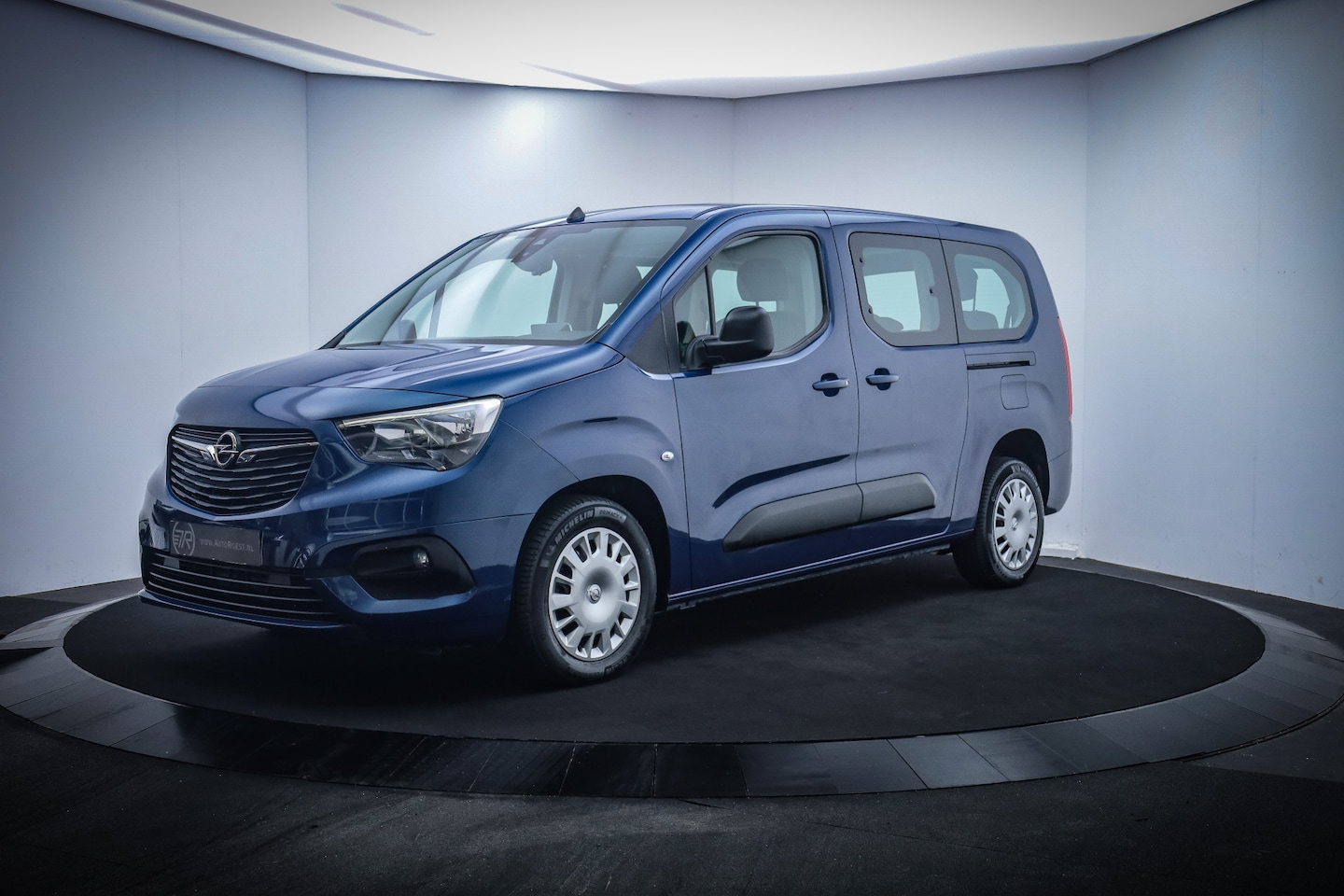 Opel Combo - XL 1.2T 110Pk 7Pers EDITION CARPLAY/CLIMA/CRUISE/DAB+/PDC - AutoWereld.nl