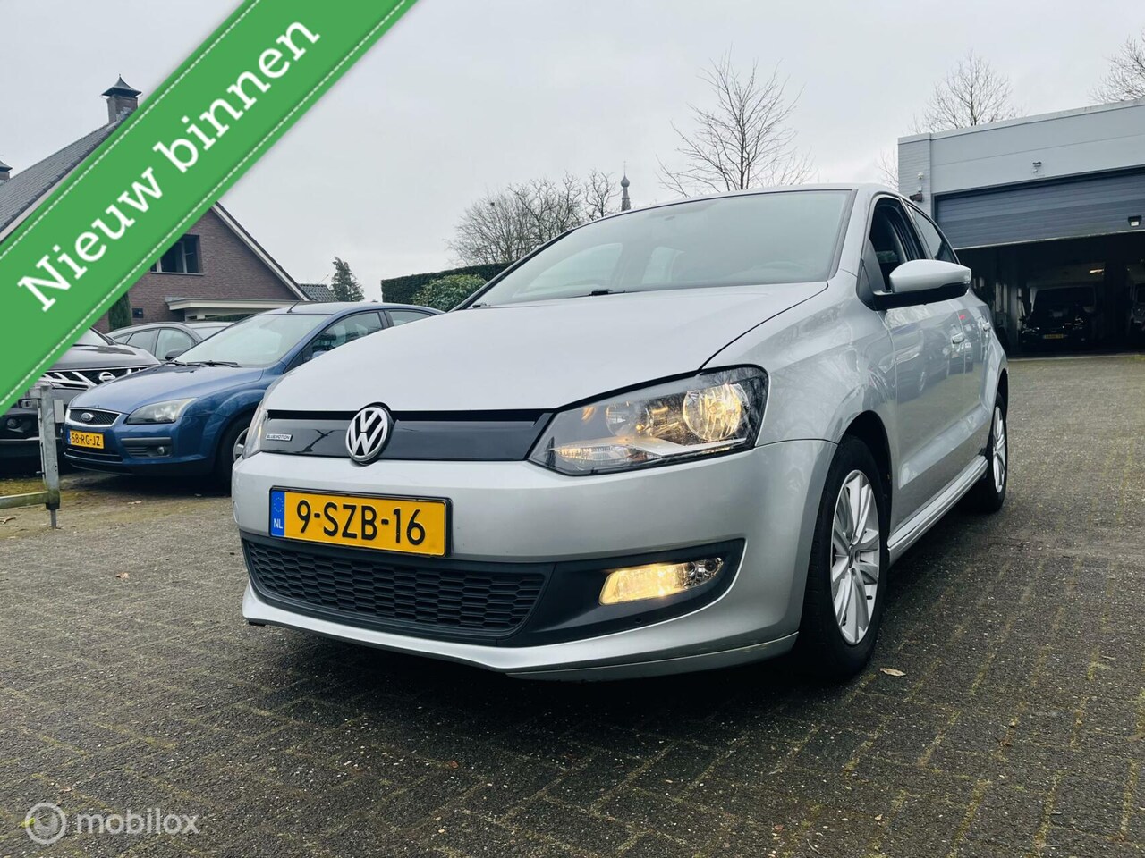 Volkswagen Polo - 1.2 TDI BlueMotion Comfortline 5 drs / Navi / LM / Zeer zuinig - AutoWereld.nl