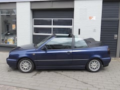 Volkswagen Golf Cabriolet - 1.8 Avantgarde Pink Floyd