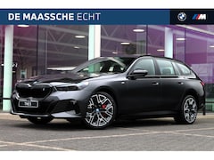 BMW i5 Touring - eDrive40 M Sport / Panoramadak / Trekhaak / Adaptieve LED / Parking Assistant Plus / M Mul