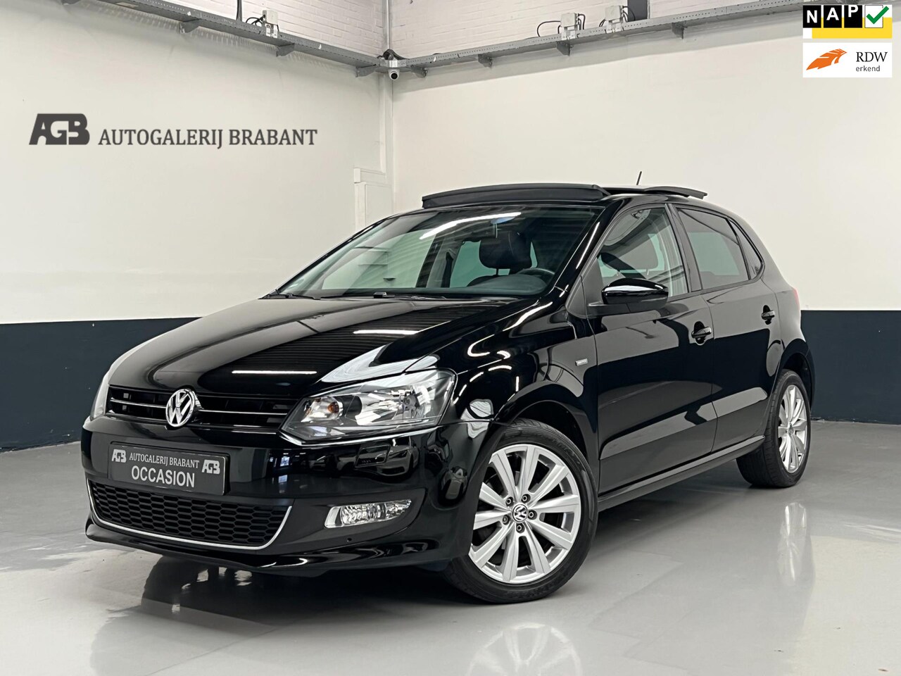 Volkswagen Polo - 1.2 TSI Highline Pano/Cruise/Pdc/Carplay - AutoWereld.nl