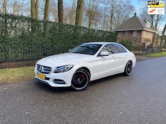 Mercedes-Benz C-klasse - 180 Trekhaak, Navi, Led, 18'' AMG