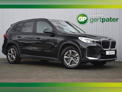 BMW X1 - xDrive25e Sportstoelen/DrivingAssistent/CurvedDisplay