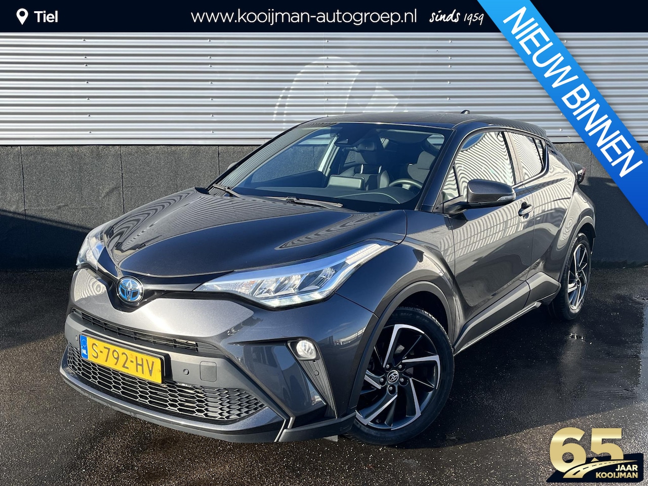 Toyota C-HR - 2.0 Hybrid Dynamic CVT-Automaat Incl: AppleCarplay / AndroidAuto, climate control, Adaptie - AutoWereld.nl