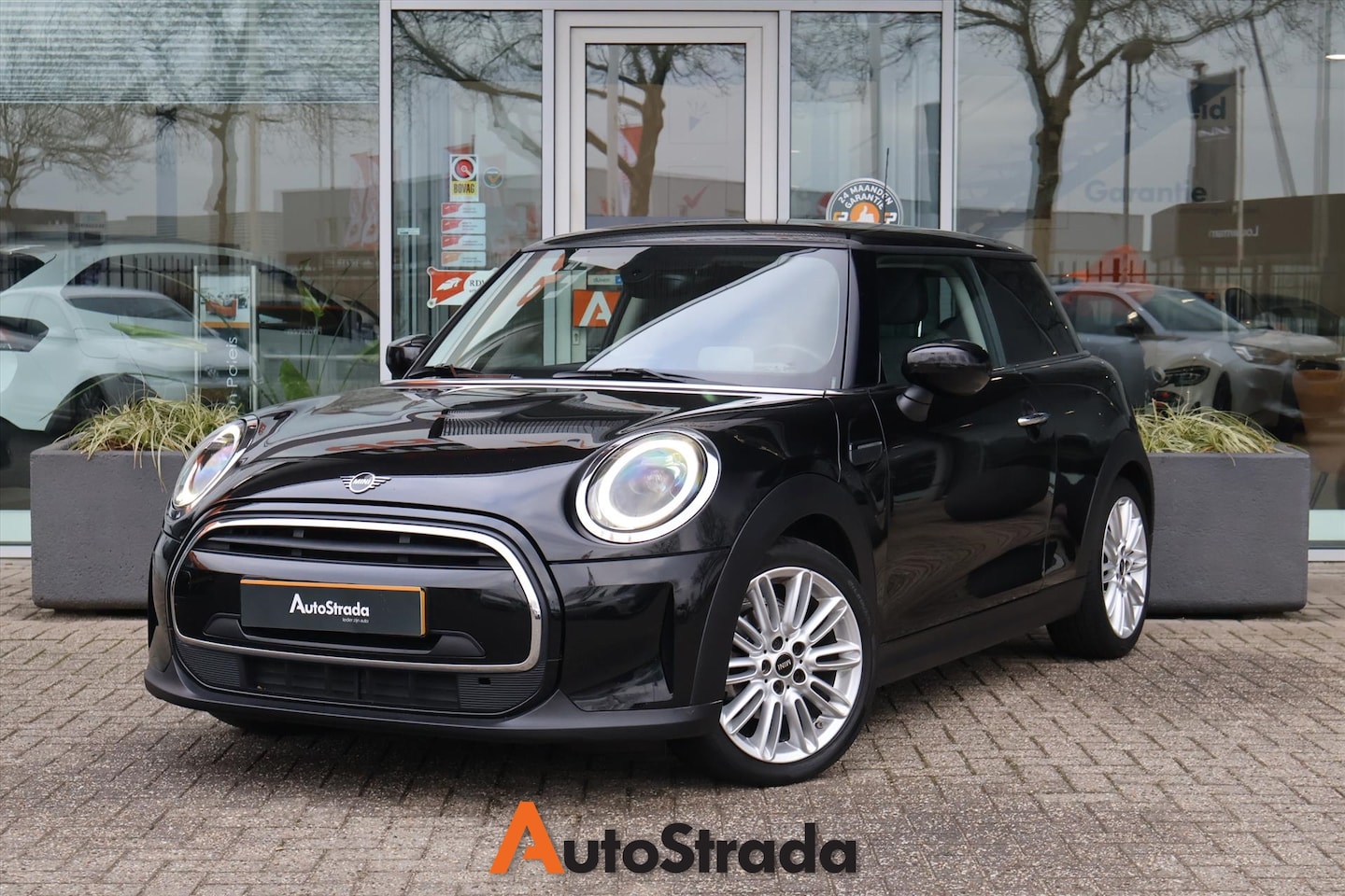 MINI One - Mini 3-Deurs (f56) 1.5 Classic 102pk | Virtual | Head-Up | Carplay | Navi | Climate | LED - AutoWereld.nl