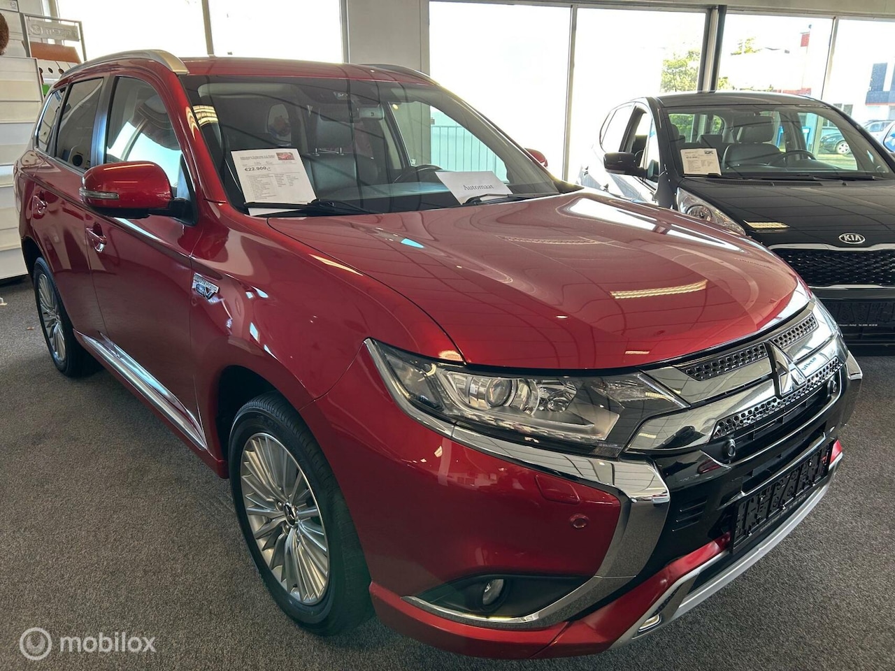 Mitsubishi Outlander - 2.4 PHEV Intense+ Adaptive Cruise ACC - AutoWereld.nl